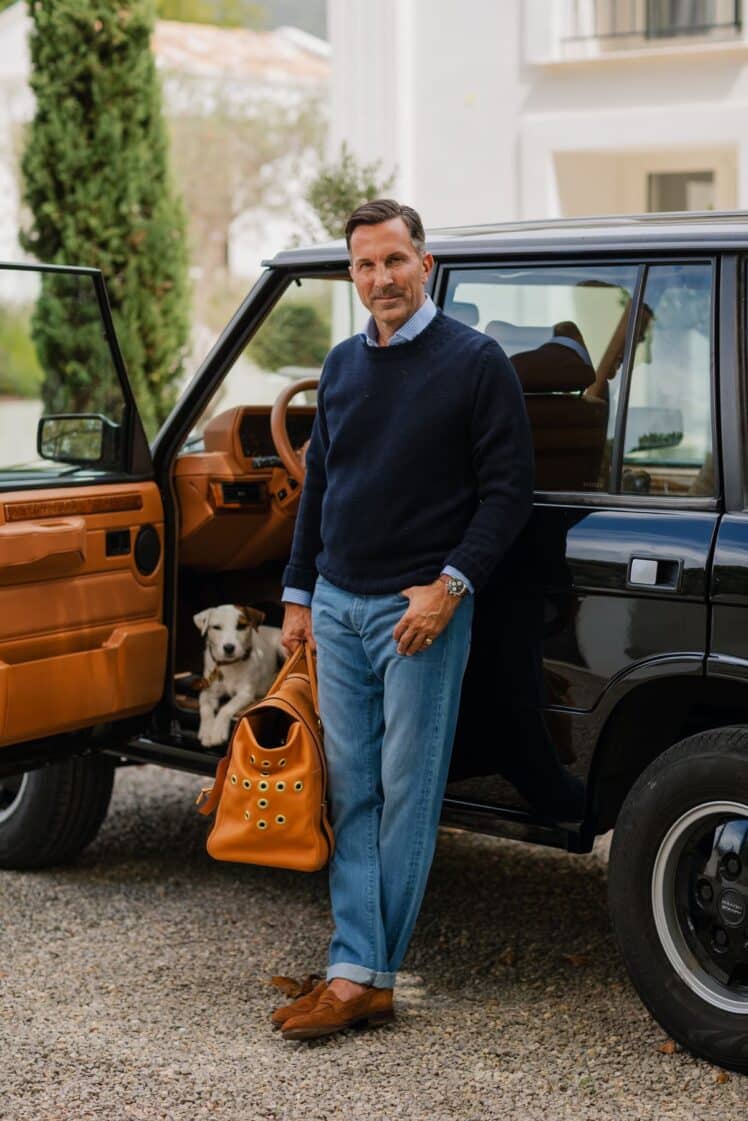 AK MC navy cashmere crew neck