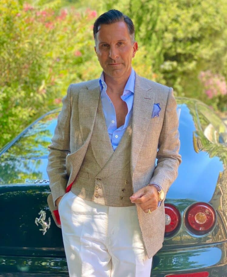 AK MC Gilet Signature en lin irlandais marron et blanc à carreaux Prince de Galles